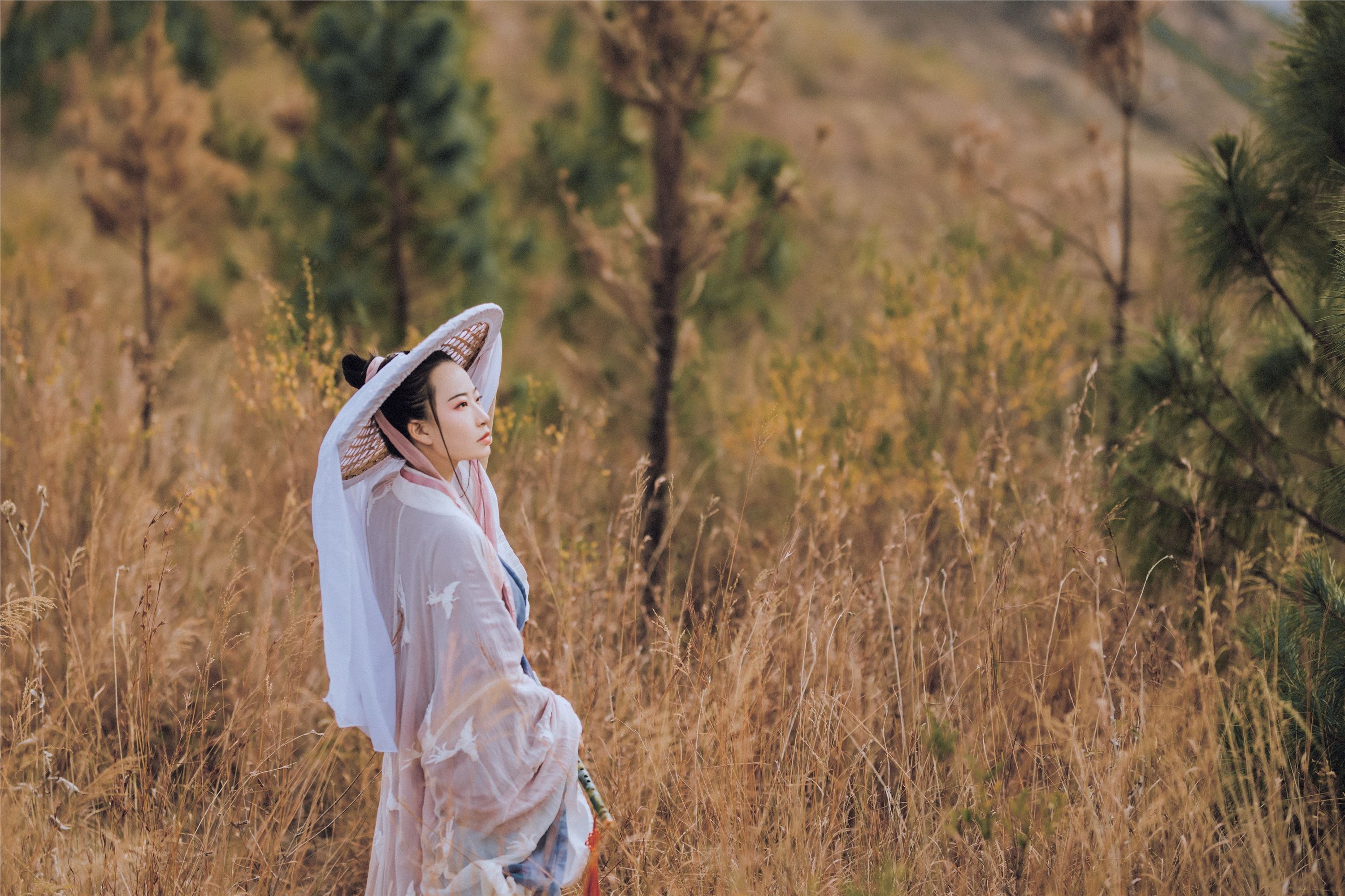 YITUYU艺图语 2021.09.02 苍山无我 耳朵